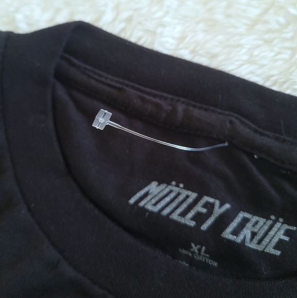 Motley Crue🎸 "Dr. Feelgood" Graphic Tee👕 - Picture 7 of 11